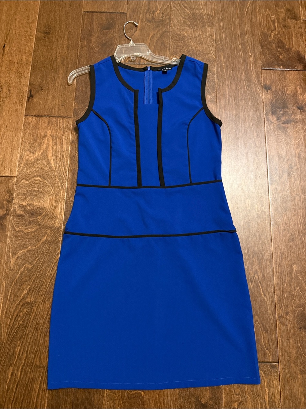 Royal Blue Sleeveless Sheath Dress with Black Piping